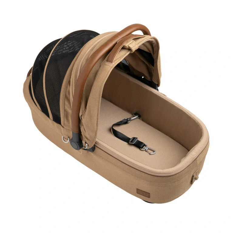 Tavo Maeve™ Medium Rigid Handle W/Base sable   (9000.004)